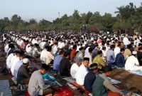 Idul Fitri lebih Utama di Masjid atau di Lapangan